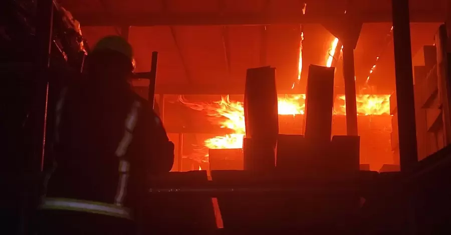 Львів: ракети вдарили по одному із заводів