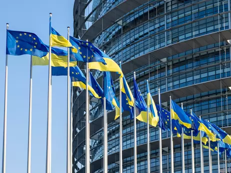 Євросоюз має намір передати заморожені активи російських олігархів на відновлення України
