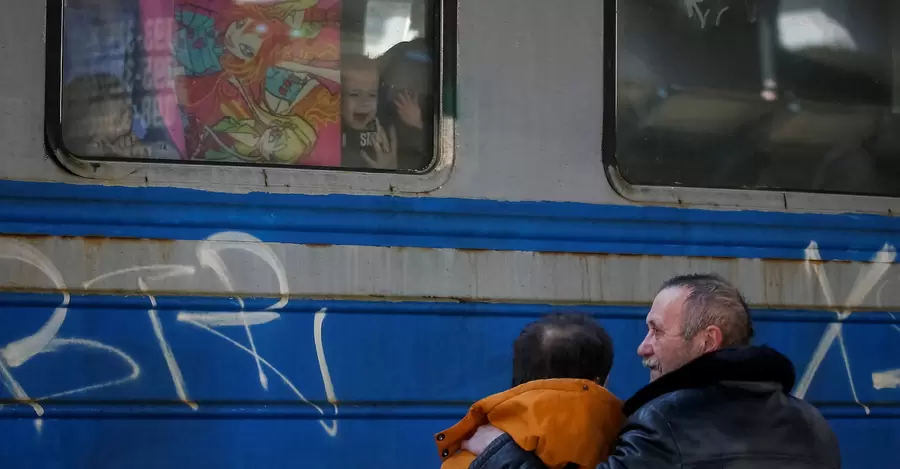 26-й день войны в Украине: переговоры с Россией, обстрел автобуса с детьми