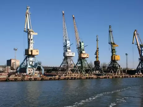 Александр Старух: российские оккупанты украли из Бердянска корабли с зерном