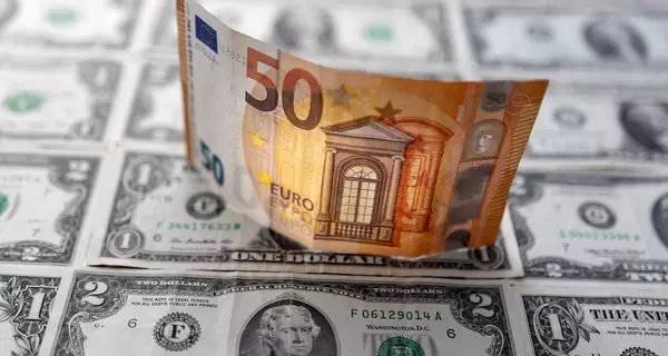 НБУ в разы увеличил лимит снятия иностранной валюты 