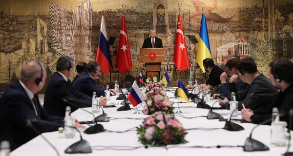 Чем турецкая переговорная площадка отличается от минской и  в чем роль Абрамовича 