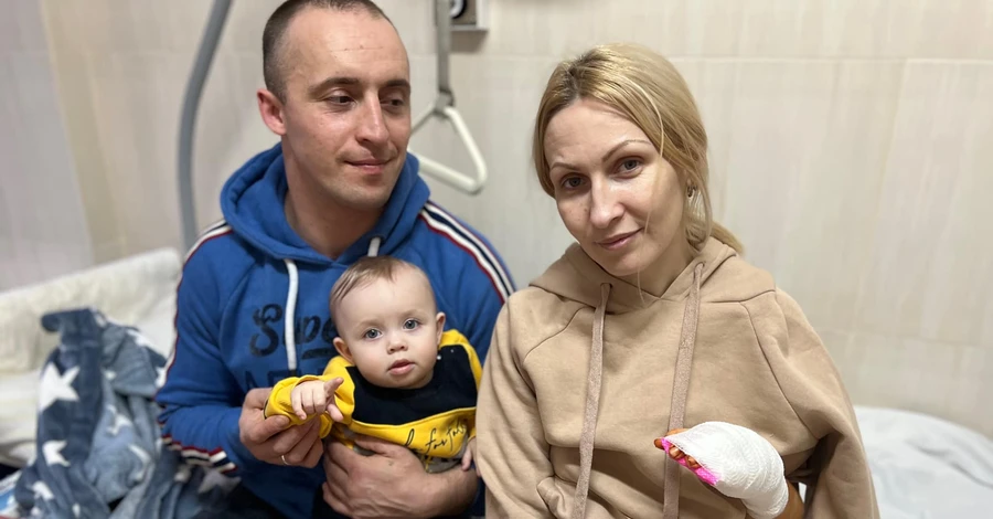 Львовские медики спасли женщину и ее 10-месячную дочь, которых обстреляли во время эвакуации из Гостомеля 