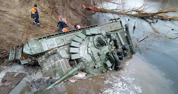 На Сумщині у річці затонув російський танк разом із екіпажем