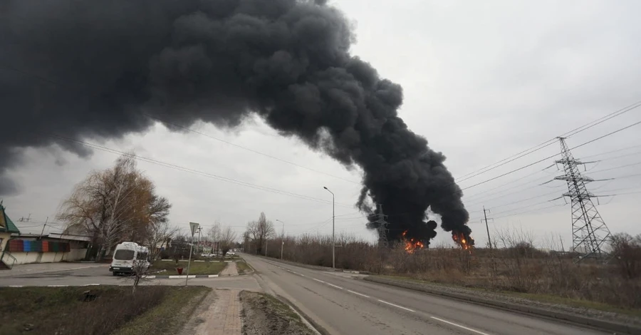 Влада України - про пожежу в Бєлгороді: Керівництво РФ відповідальне за те, що відбувається на її території