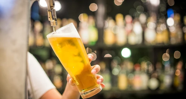 Во Львове разрешили продавать пиво, но за пьяное вождение отберут авто для ВСУ