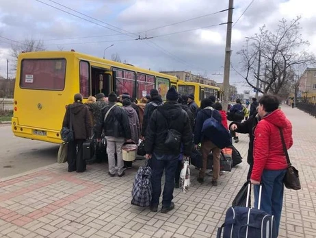 С Луганщины эвакуировано 1500 человек, жителей  Рубежного вывезти не удалось