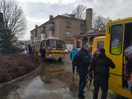 Евакуація 4 квітня здійснюватиметься з Донецької та Луганської областей