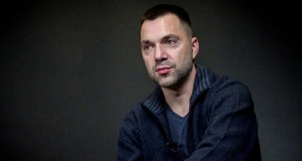 Арестович спрогнозировал активные бои в Украине до середины апреля