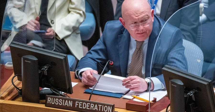 Представник Росії в ООН Небензя заявив, що у Бучі не було трупів до приходу росіян. Але потім виправився