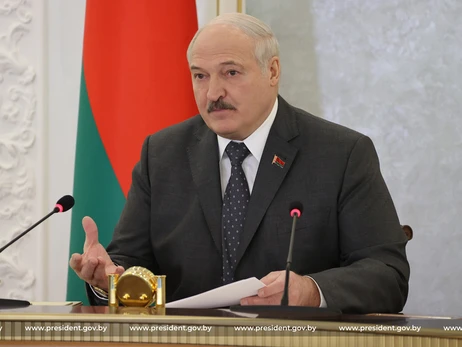 Лукашенко хочет вклиниться в переговоры Украины и РФ: Должны учесть позицию Беларуси