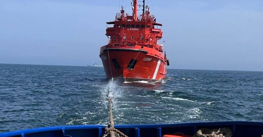 Захоплене російськими військами рятувальне судно 