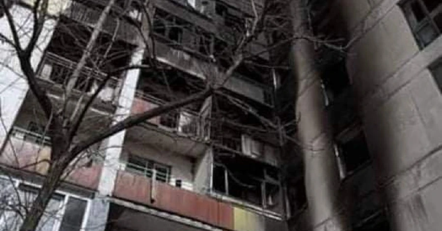 У Сєвєродонецьку російські окупанти обстріляли житлові будинки та лікарню