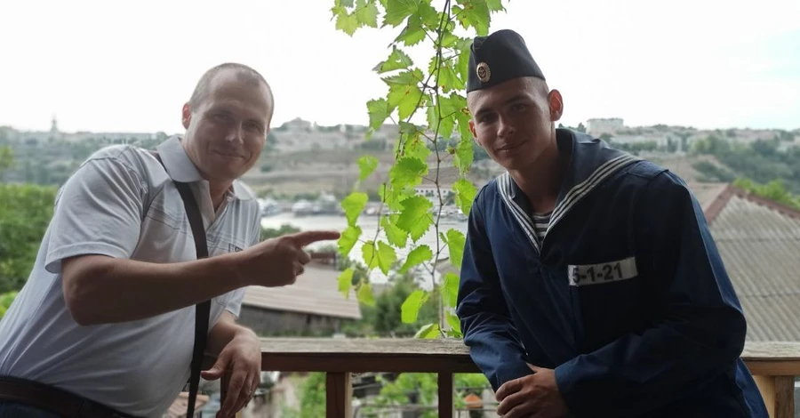 Житель Крыма, который считал резню в Буче постановкой, ищет сына-срочника с крейсера «Москва»