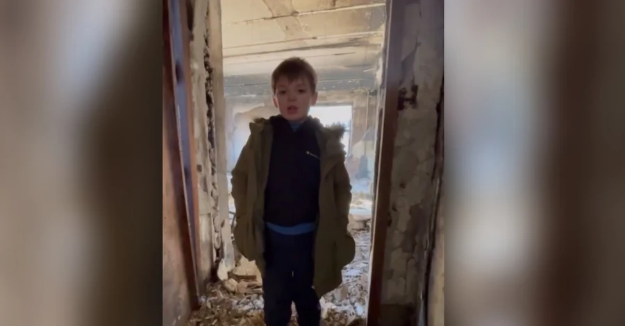 7-летний Макар из Мариуполя под звуки обстрелов записал обращение к войскам РФ: 