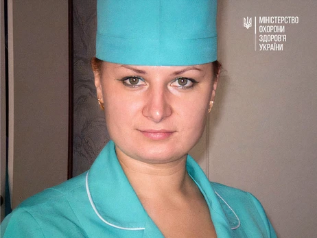 В Чернигове медсестра под обстрелами донесла до операционной раненого бойца 