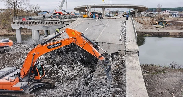Кубраков: Разрушенную дорожную инфраструктуру удастся восстановить за два года