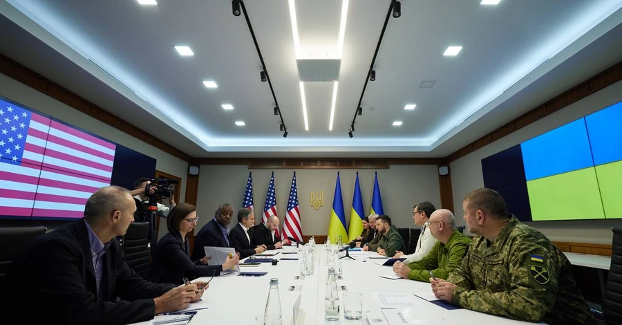 Встреча Зеленского с Блинкеном и Остином: политики обсудили военную помощь и новые санкции против РФ 