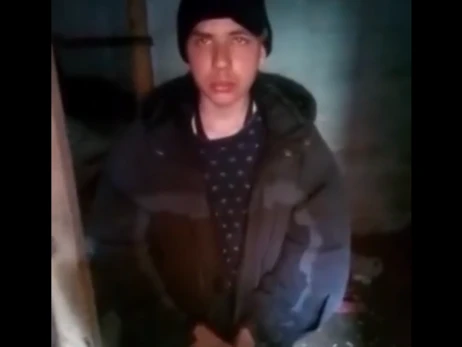 Російські солдати вимагають з матері українського полоненого гроші, погрожуючи стратити сина