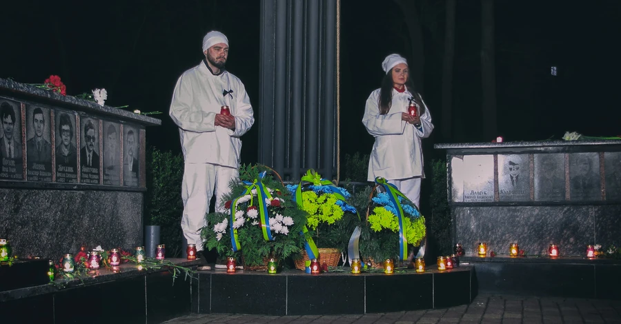 В Славутиче почтили память чернобыльцев, на ЧАЭС выехала миссия МАГАТЭ