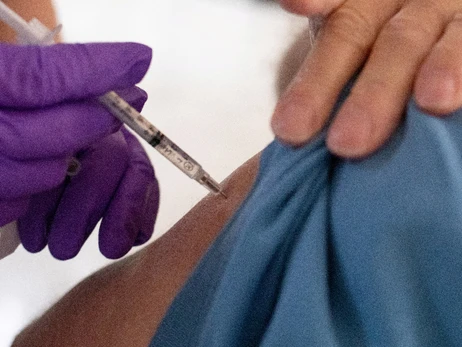 Дания стала первой страной в мире, остановившей вакцинацию от COVID-19 