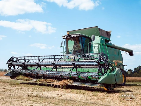 Фермери: В Україні буде надлишок зерна – експорту майже немає