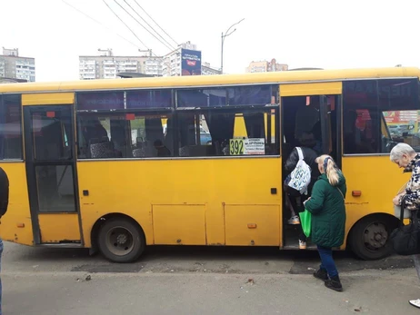 В Киевской области заработали 223 автобусных маршрута и 49 ЦНАПов