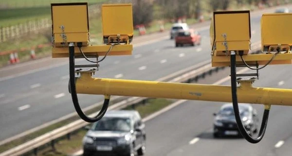 На дорогах України знову запрацюють камери автоматичної фіксації швидкості
