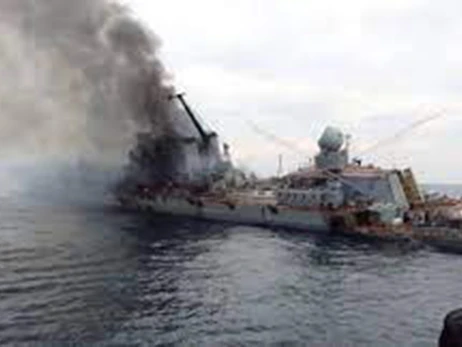 Жителю Крыма, сын которого был на крейсере «Москва», сообщили, что корабль в 