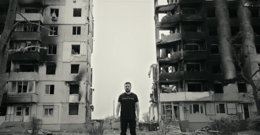 Володимир Зеленський записав відео до 8 травня у зруйнованій Бородянці