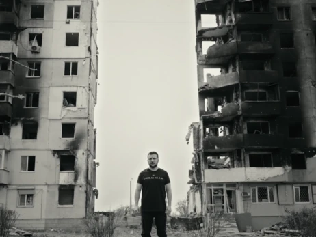 Володимир Зеленський записав відео до 8 травня у зруйнованій Бородянці