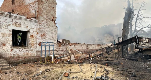 Вночі росіяни вдарили по школах та будинках на Чернігівщині: є загиблі та поранені