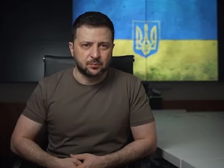 Зеленский вручил госнаграды 10 медикам, которые спасали украинцев под обстрелами
