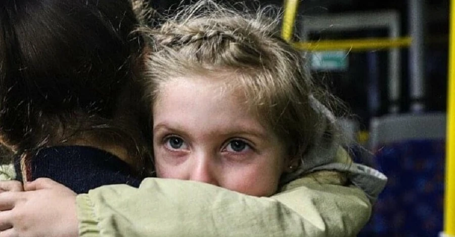 Мама 4-х летней Алисы из Мариуполя позвонила дочери из плена РФ