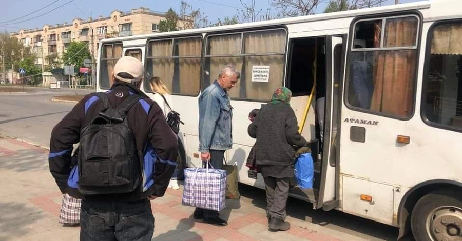 З Сєвєродонецька успішно евакуювали 17 людей, у тому числі дітей