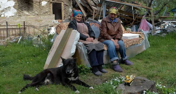 82-річна пенсіонерка з Ірпеня живе з дочкою у сараї та продає картоплю, щоб купити хліба