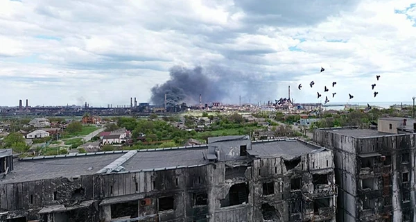 Вперше показали, як відбувається депортація з Маріуполя: Росіяни не кажуть, куди везуть