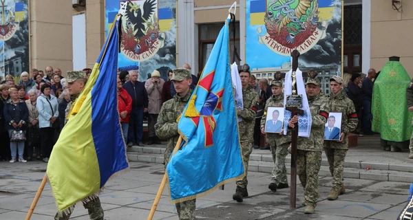 У Вінниці попрощалися із загиблими героями – українськими льотчиками