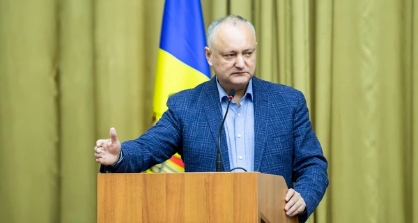 В Молдове обыски у экс-президента Додона совпали с 50-летием нынешнего лидера Санду