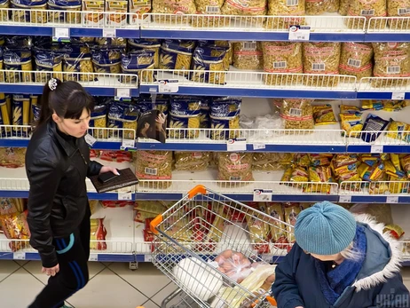 Ціни на продукти в Україні знову піднялись: що далі