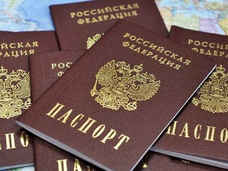 В МИД осудили указ Путина о выдаче российских паспортов на захваченных территориях