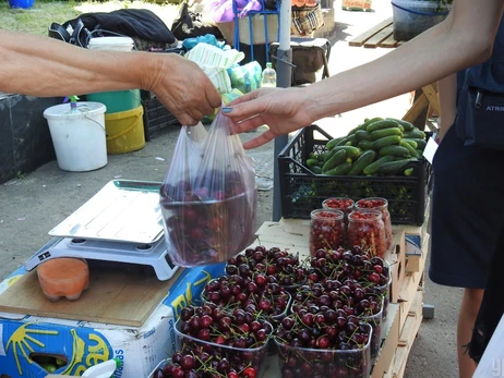 Аграрні експерти: Ціни на полуницю, вишню та черешню можуть приємно здивувати