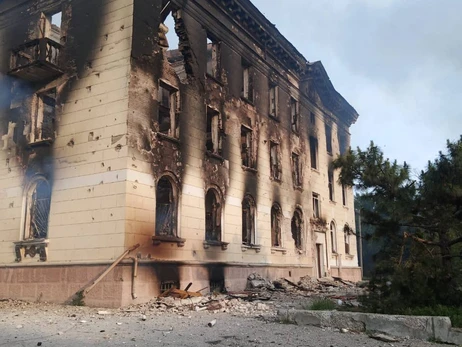 На Луганщині військові РФ ведуть вогонь цілодобово, знищено гуманітарний штаб