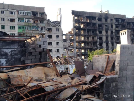 Бойченко: В Мариуполе россияне уже не достают тела погибших из-под завалов. Их вывозят с бетоном