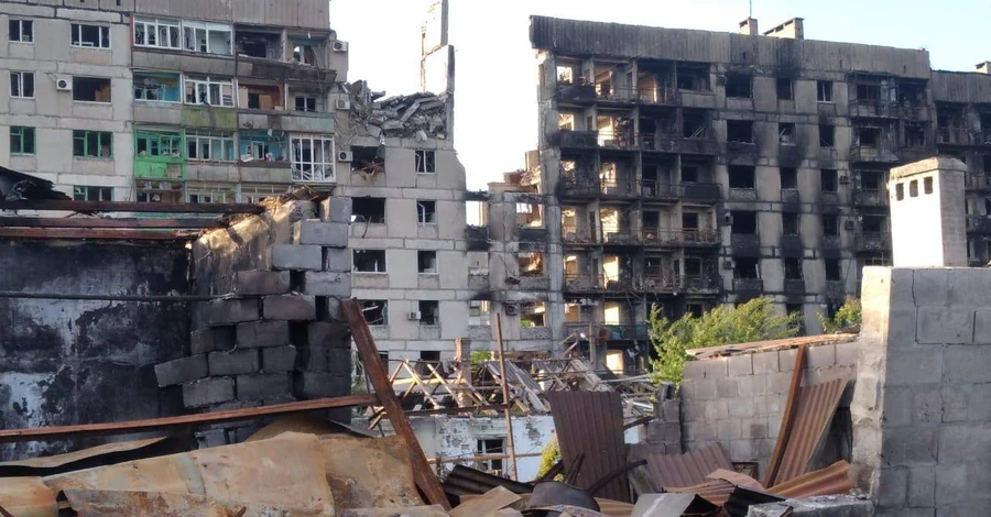 В Мариуполе россияне сносят жилье без компенсаций и торгуют гуманитаркой 