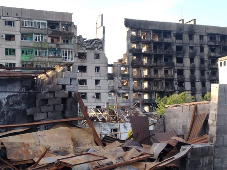 В Мариуполе россияне сносят жилье без компенсаций и торгуют гуманитаркой 
