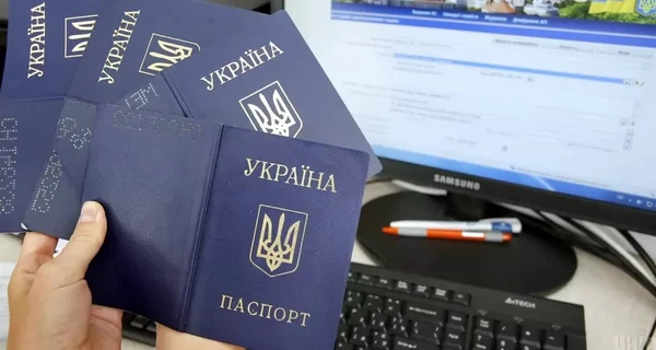 Ефект Невзорова: претендентів на українське громадянство хочуть проганяти через тести ЗНО