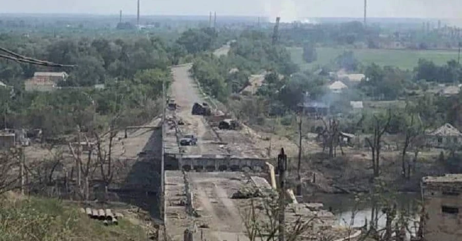 Россияне разрушили все мосты, ведущие в Северодонецк - эвакуация невозможна
