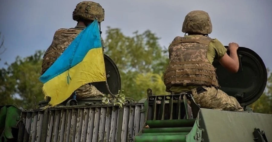 Украинские журналисты собирают деньги на вооружение для коллеги - сержанта теробороны ВСУ