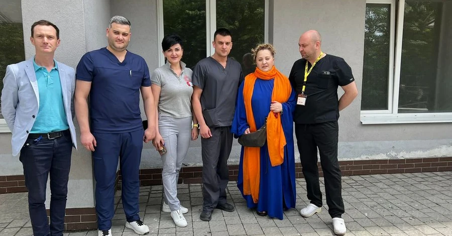 Нино Катамадзе в больнице Львова посетила пациентов, пострадавших от войны